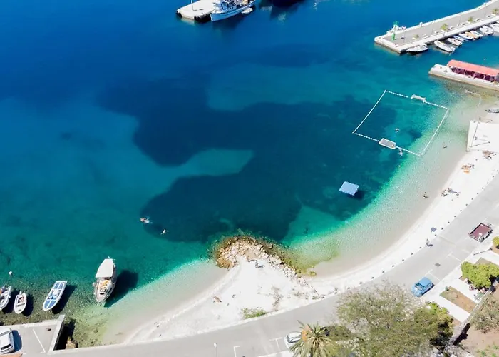 Seafront W Jacuzzi 5 Meters From Vikendica *